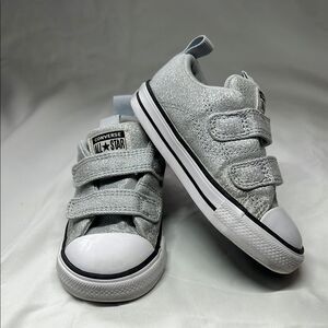 Converse Toddler Silver Sparkles Sneakers With Velcro Closures